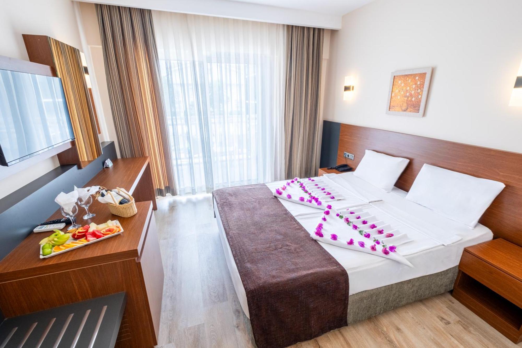 Viking Express Hotel Kemer Extérieur photo