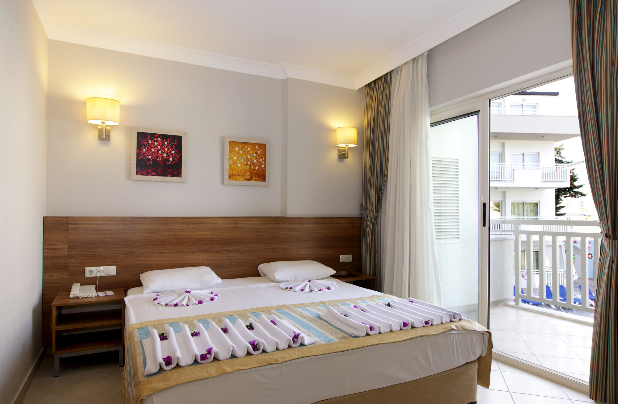 Viking Express Hotel Kemer Extérieur photo